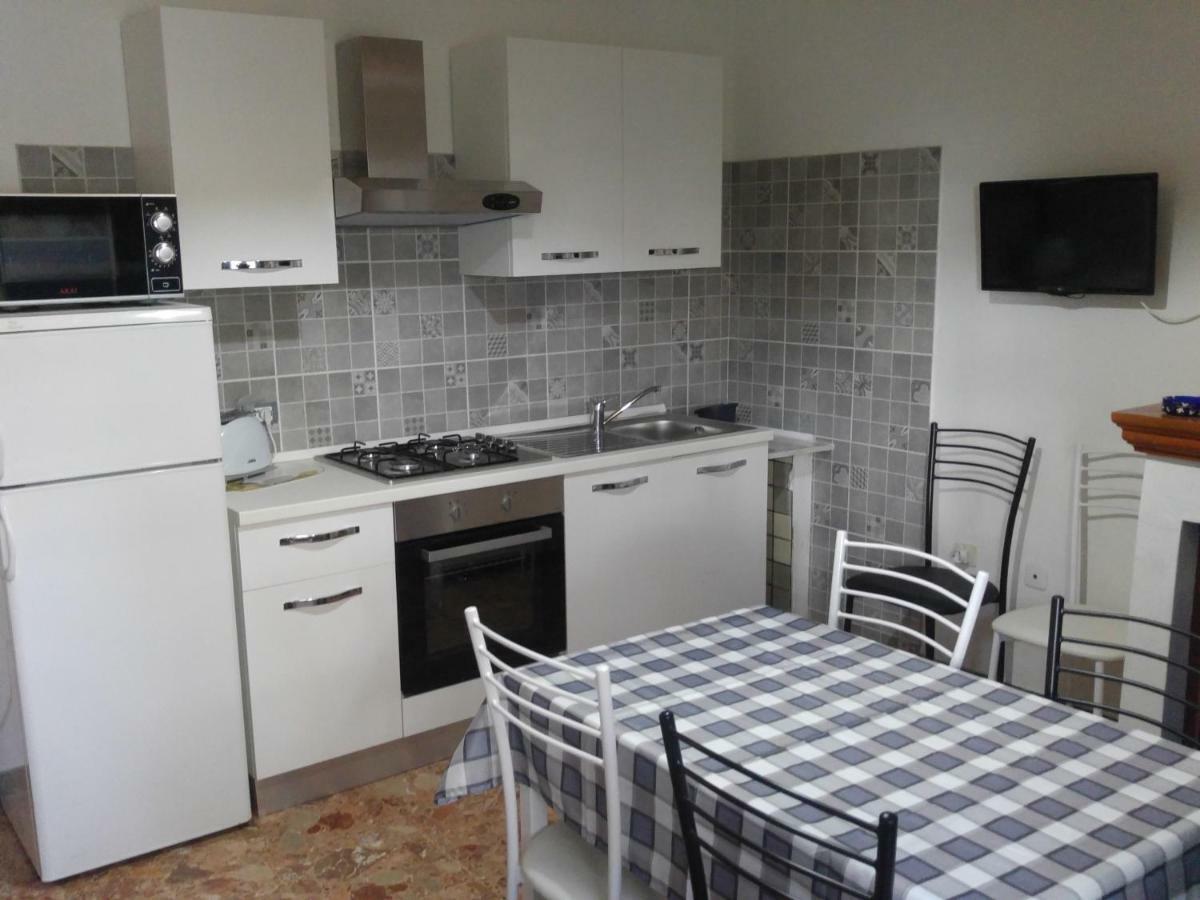 Appartamento Casa Sonia Porto Pino Esterno foto